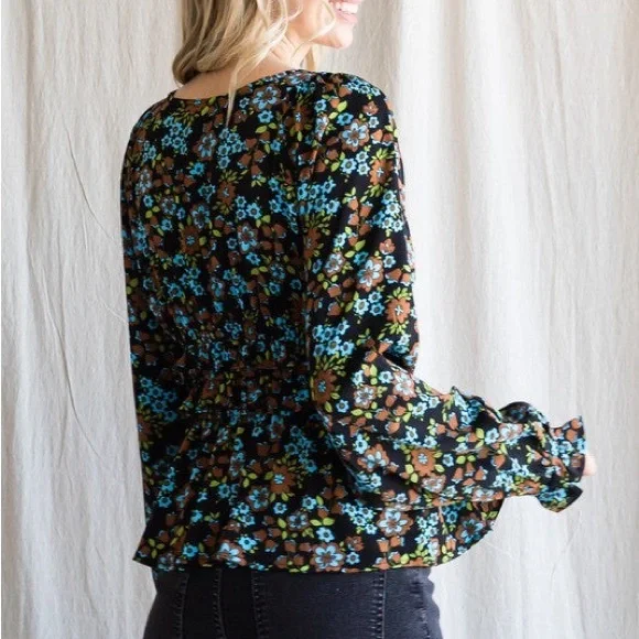 🎁🎁🎁JODIFIL smocked waistline flutter sleeve 🎁🎁🎁 - Picture 2 of 4